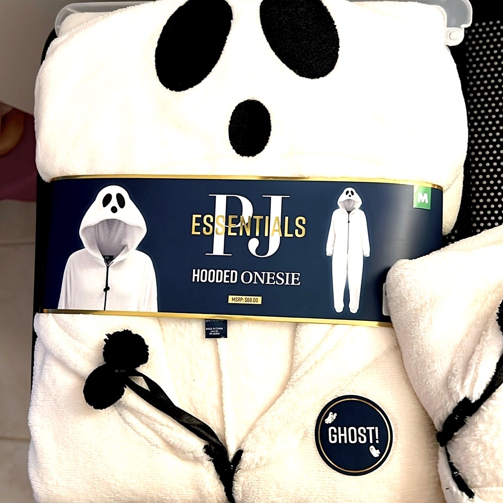 GHOST Hooded Onesie Pajama or Costume * size M * White with Black * Footless *